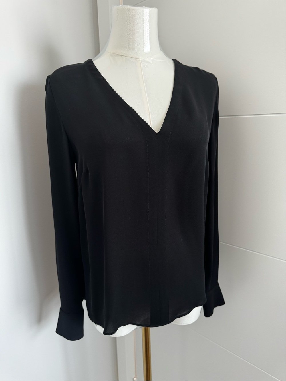 Aritzia Wilfred 100% Silk Open-Back Blouse XS